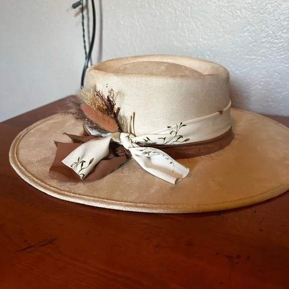 Freebird Georgia Suede Cream embellished Hat - Picture 7 of 9
